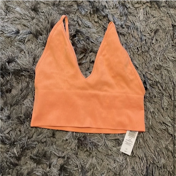 Aritzia talula sunny apricot Seamless Tank size medium - Picture 9 of 9